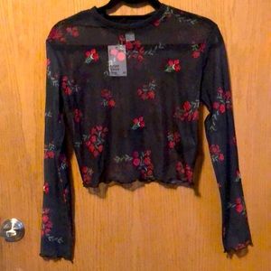 NWT-Top, Sheer Cropped